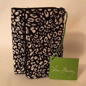 Vera Bradley Petite Trifold Wallet Camocat NWT